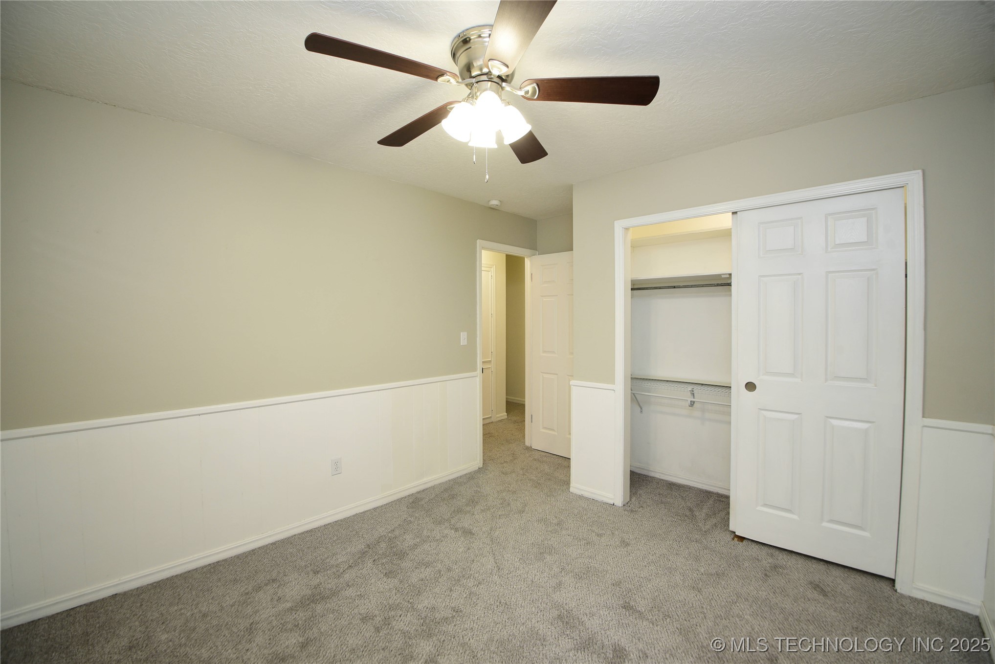 7811 S College Avenue Property Photo 16