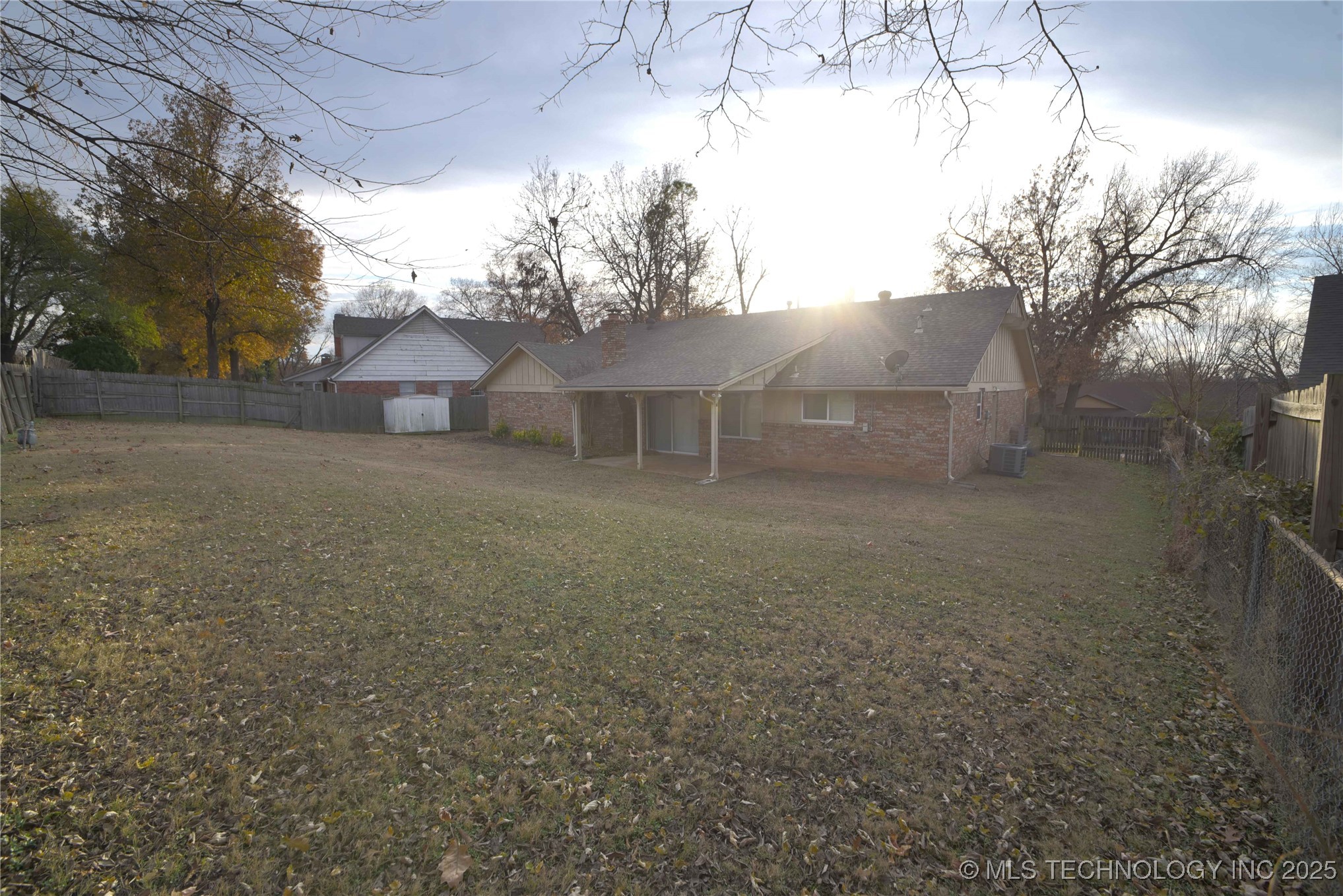 7811 S College Avenue Property Photo 20