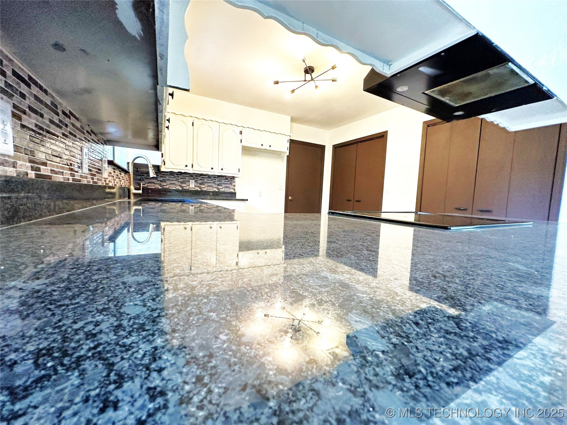 417308 Bridgeport Road Property Photo 20