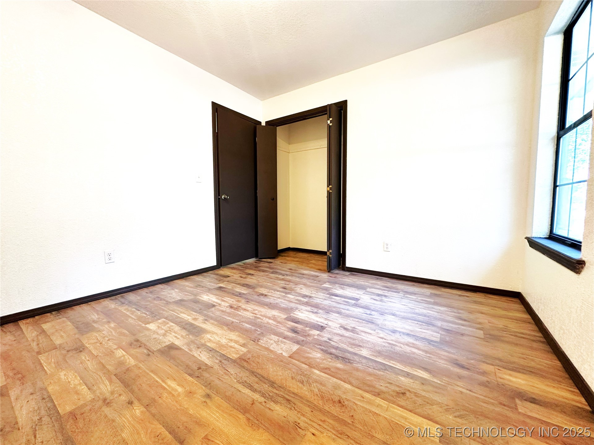 417308 Bridgeport Road Property Photo 33