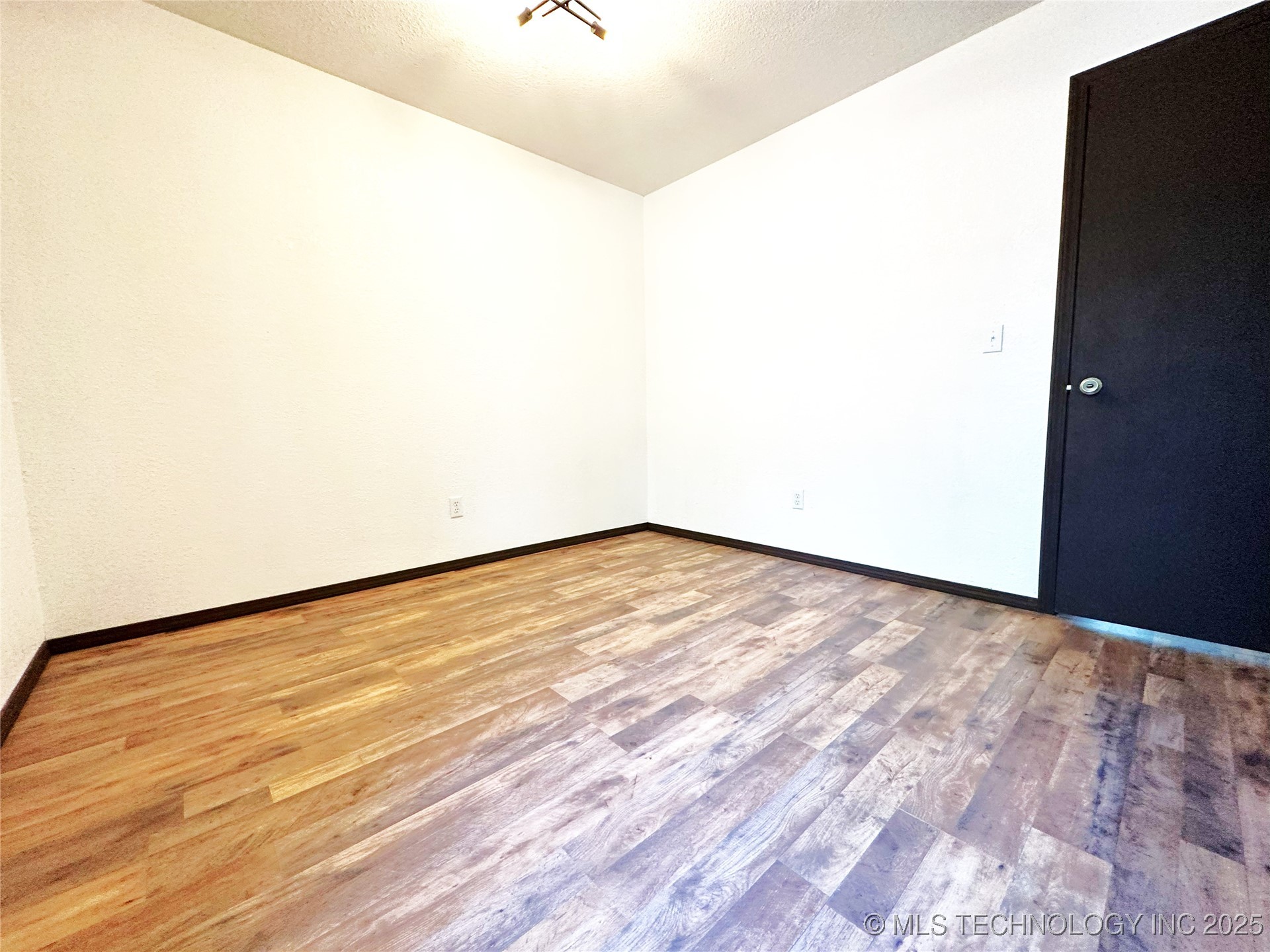 417308 Bridgeport Road Property Photo 34