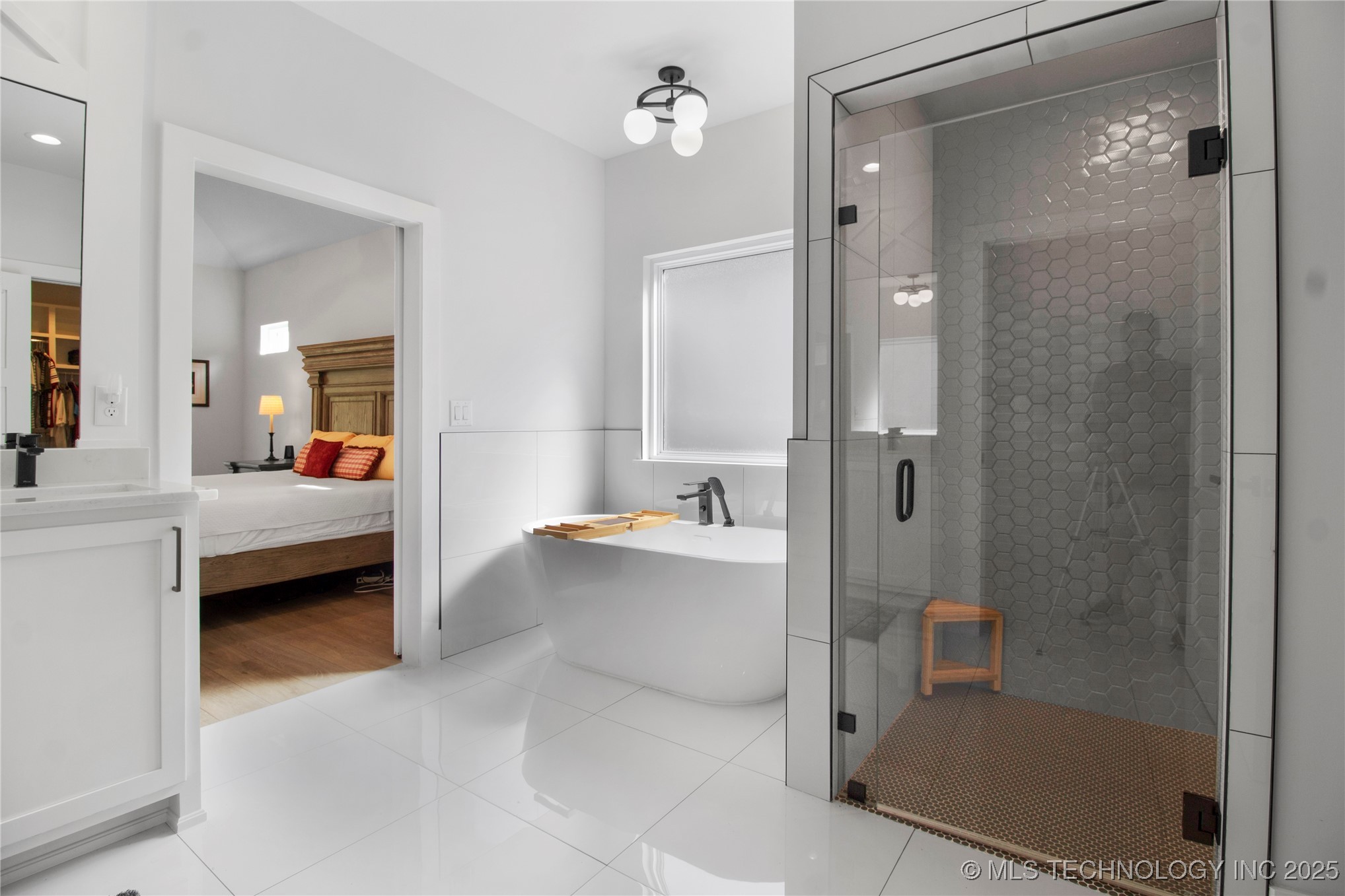 1105 W 86th Street Property Photo 20