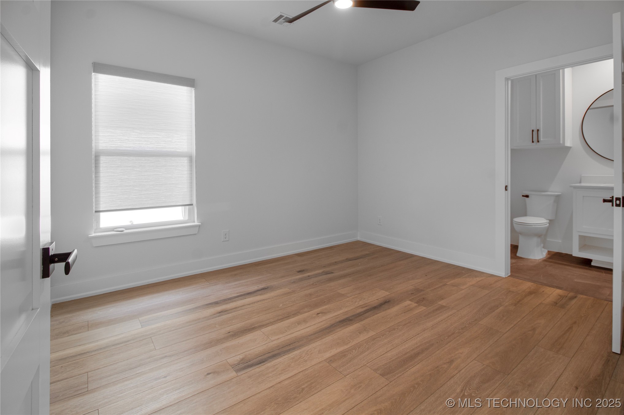 1105 W 86th Street Property Photo 24