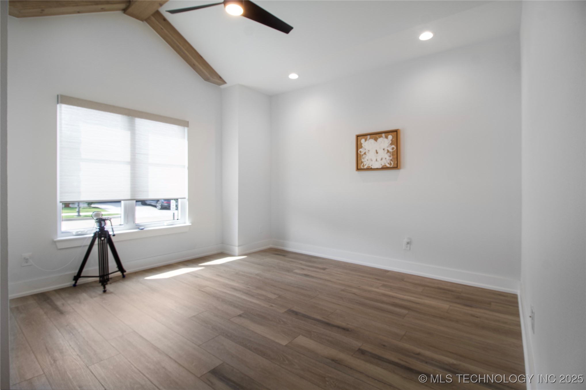 1105 W 86th Street Property Photo 27