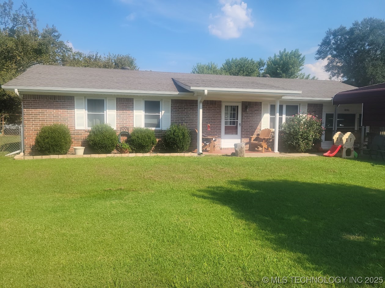 1006 Nw 4th Property Photo 2