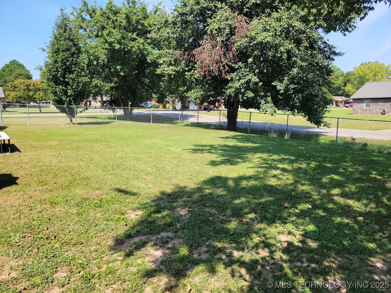 1006 Nw 4th Property Photo 9