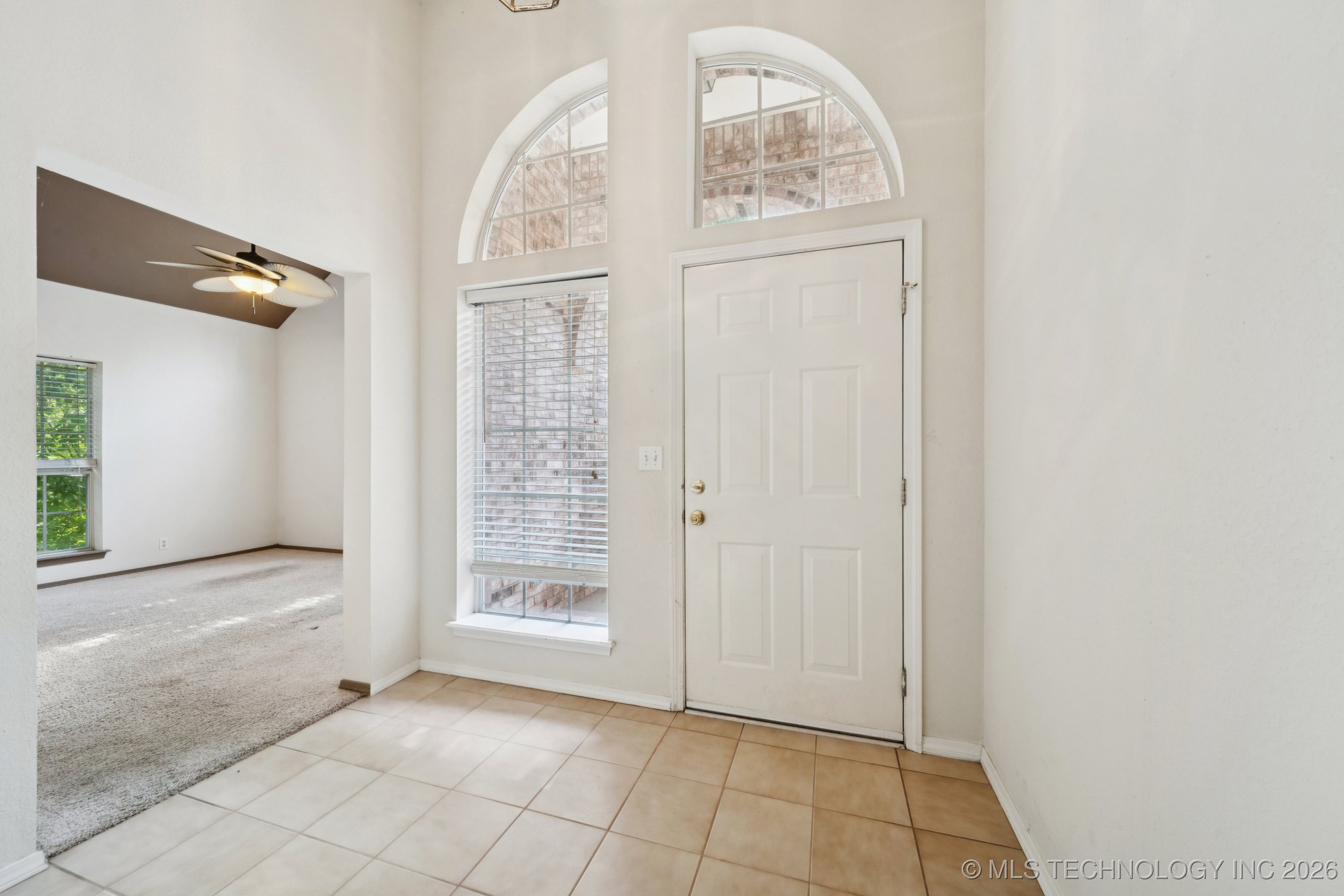 914 Ivy Lane Property Photo 8