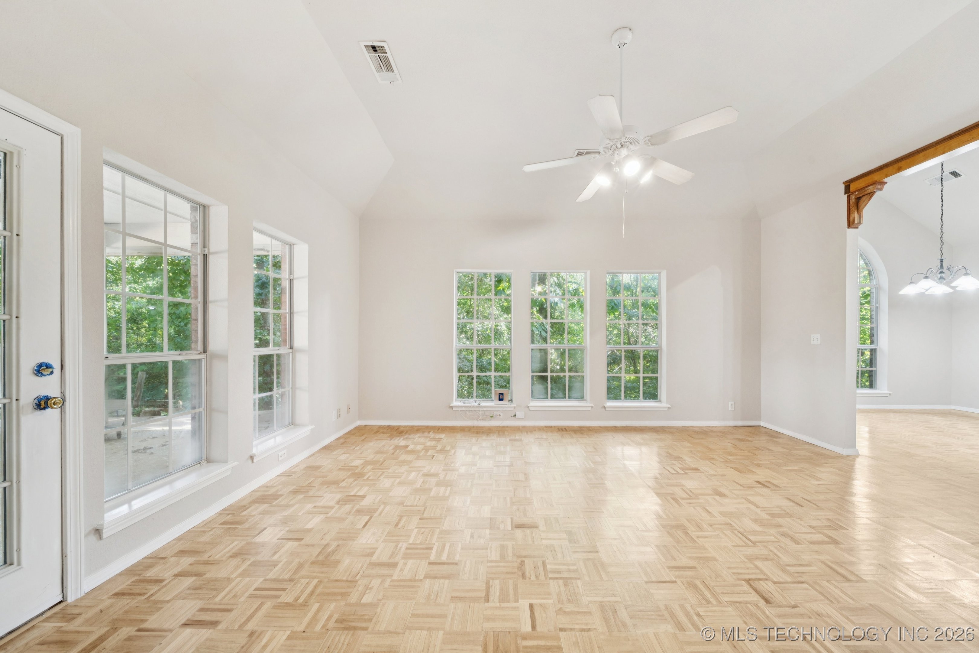 914 Ivy Lane Property Photo 18