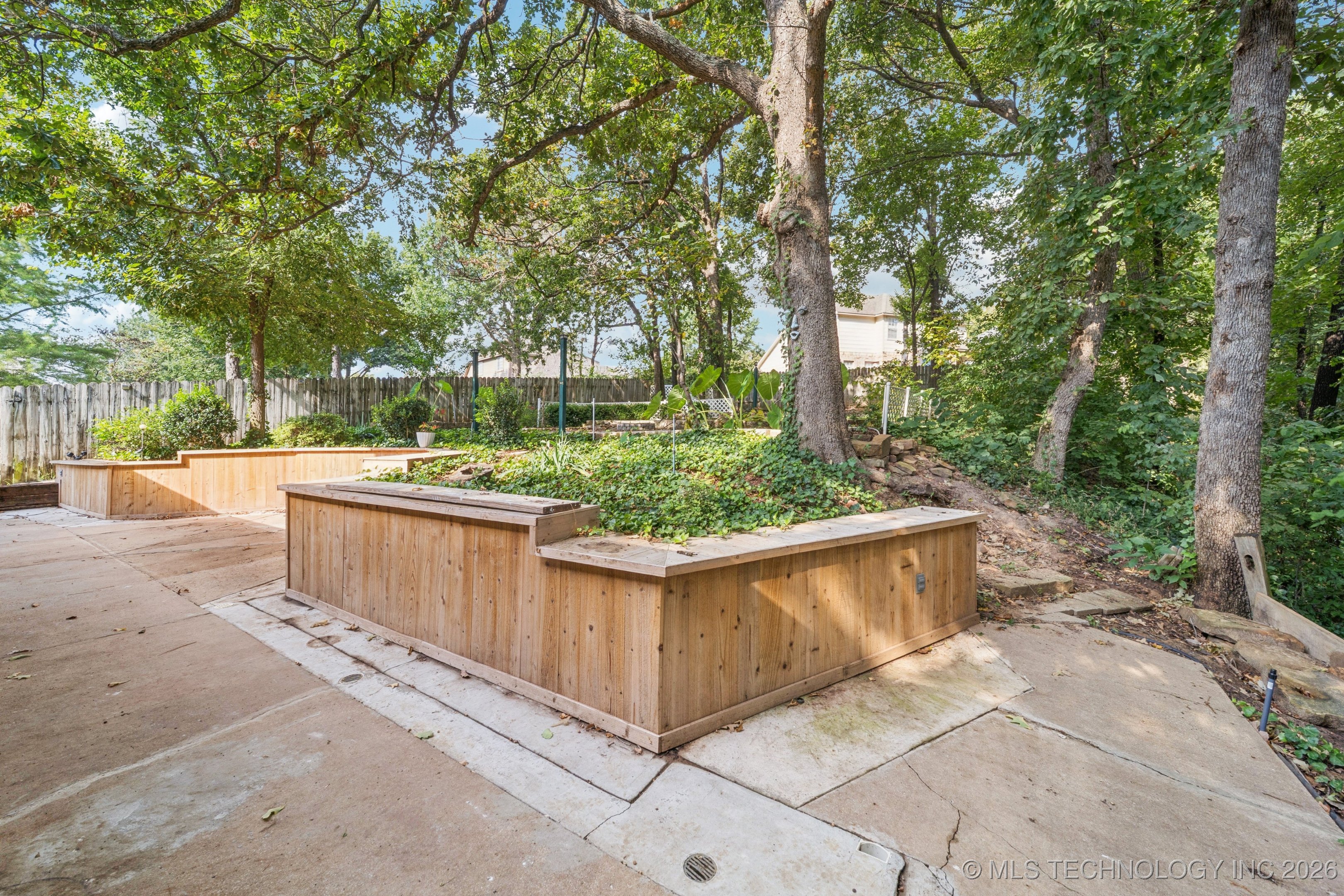 914 Ivy Lane Property Photo 40