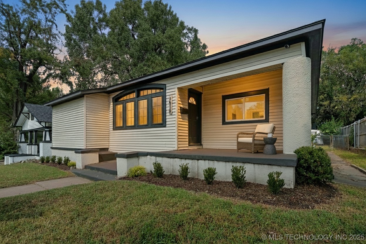 1815 W Cameron Street Property Photo 1