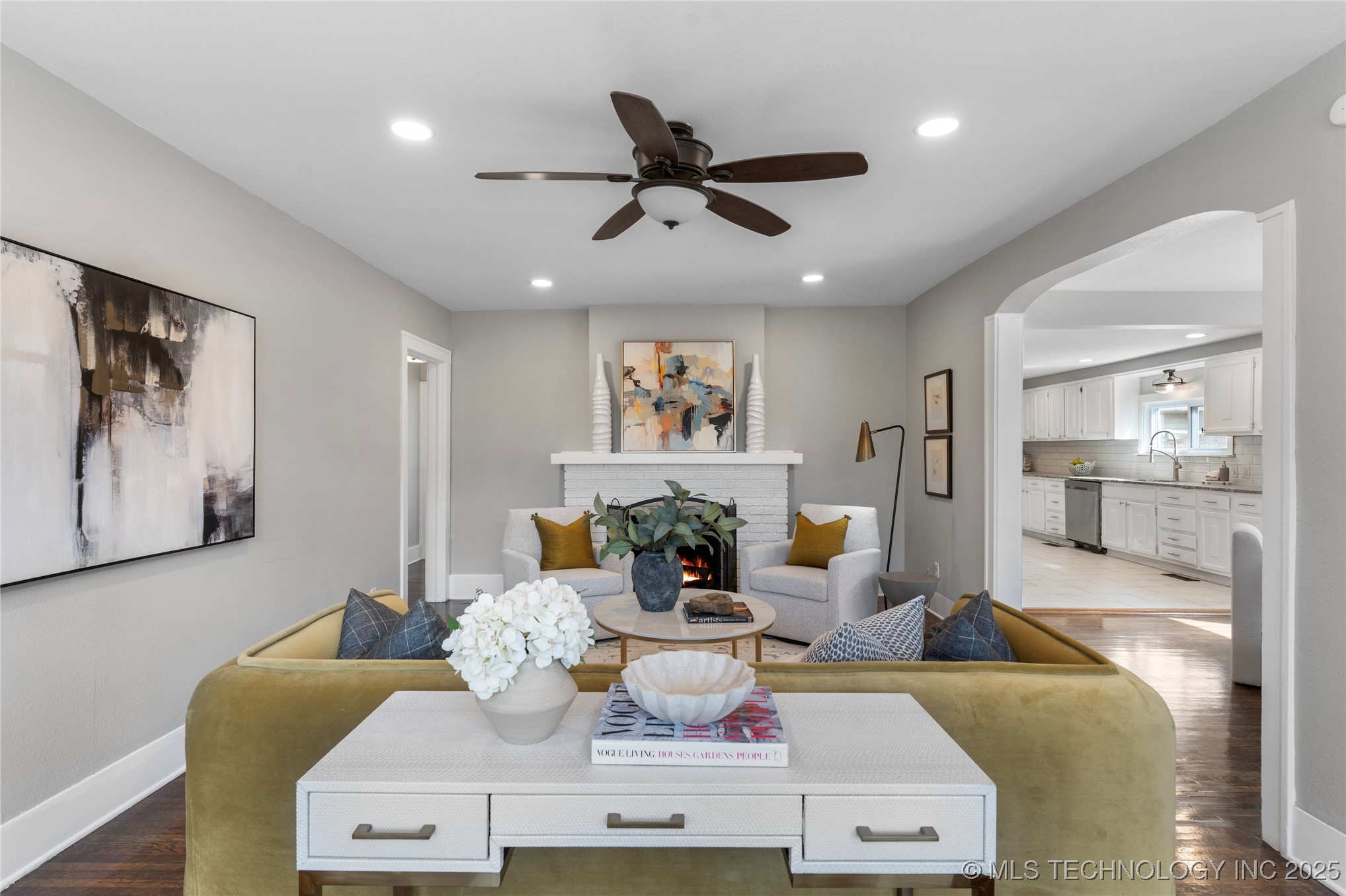 1815 W Cameron Street Property Photo 5