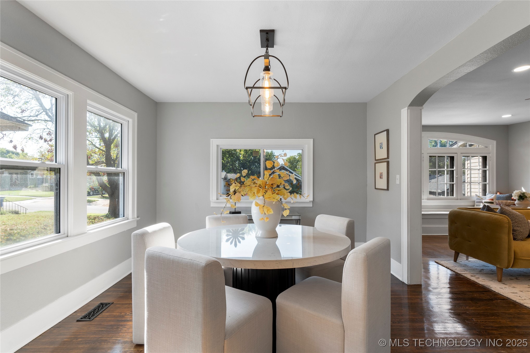 1815 W Cameron Street Property Photo 11