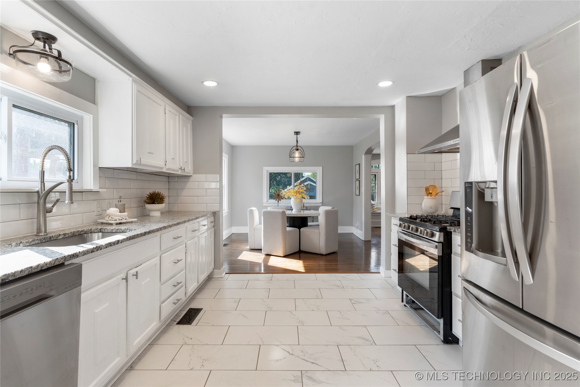 1815 W Cameron Street Property Photo 15