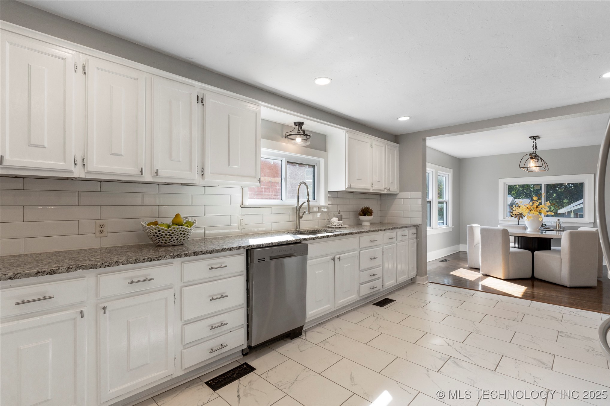 1815 W Cameron Street Property Photo 16