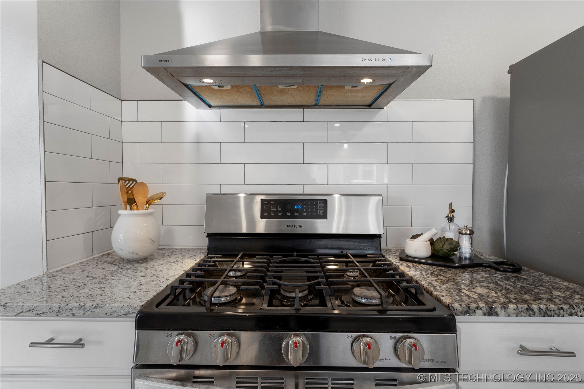 1815 W Cameron Street Property Photo 17