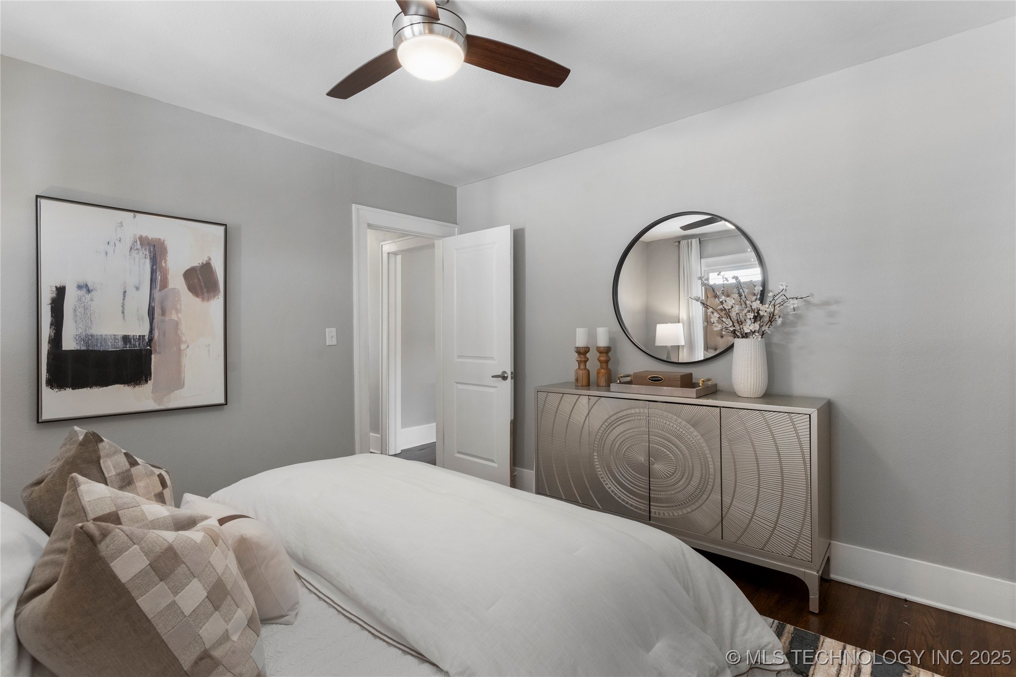 1815 W Cameron Street Property Photo 20