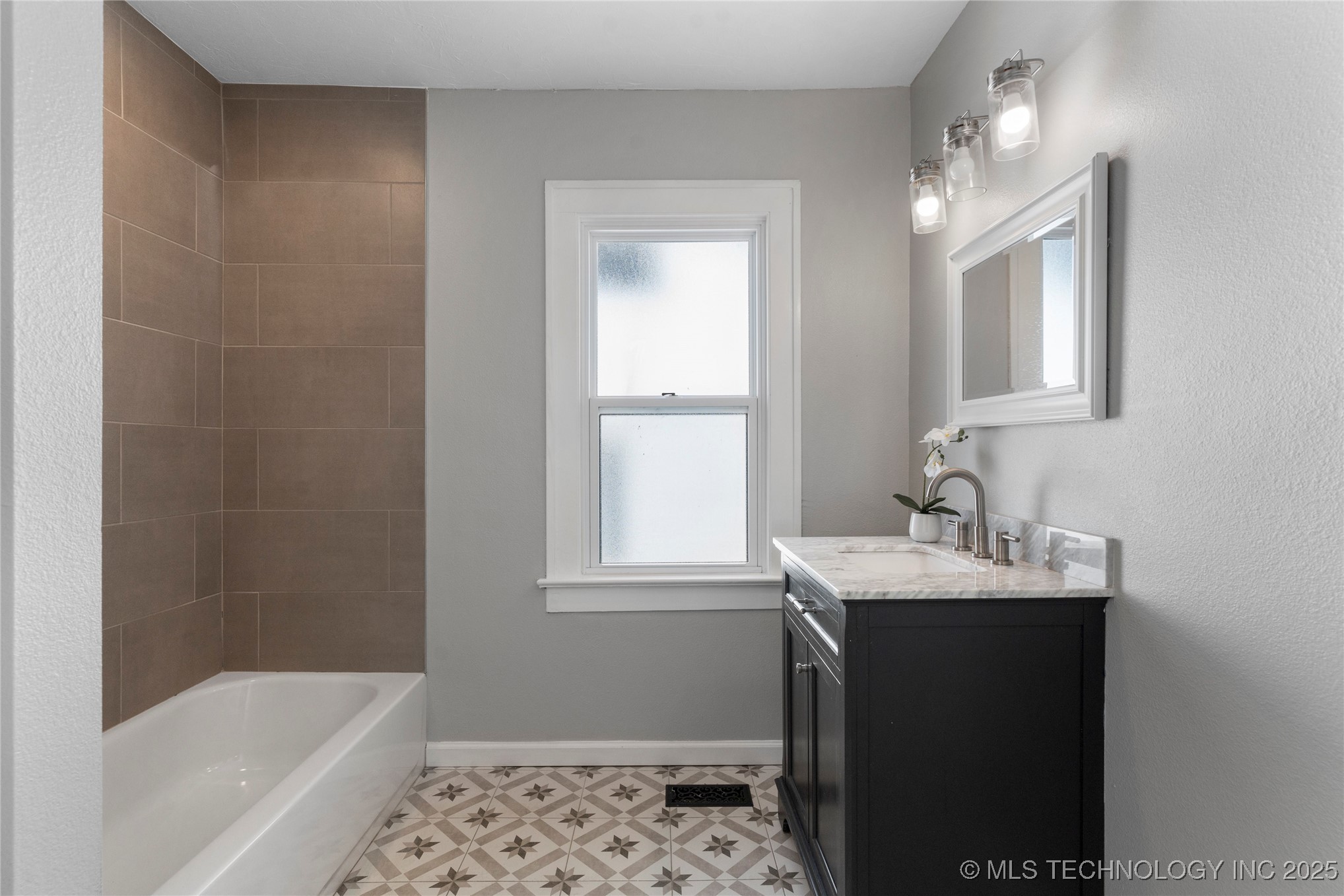 1815 W Cameron Street Property Photo 32