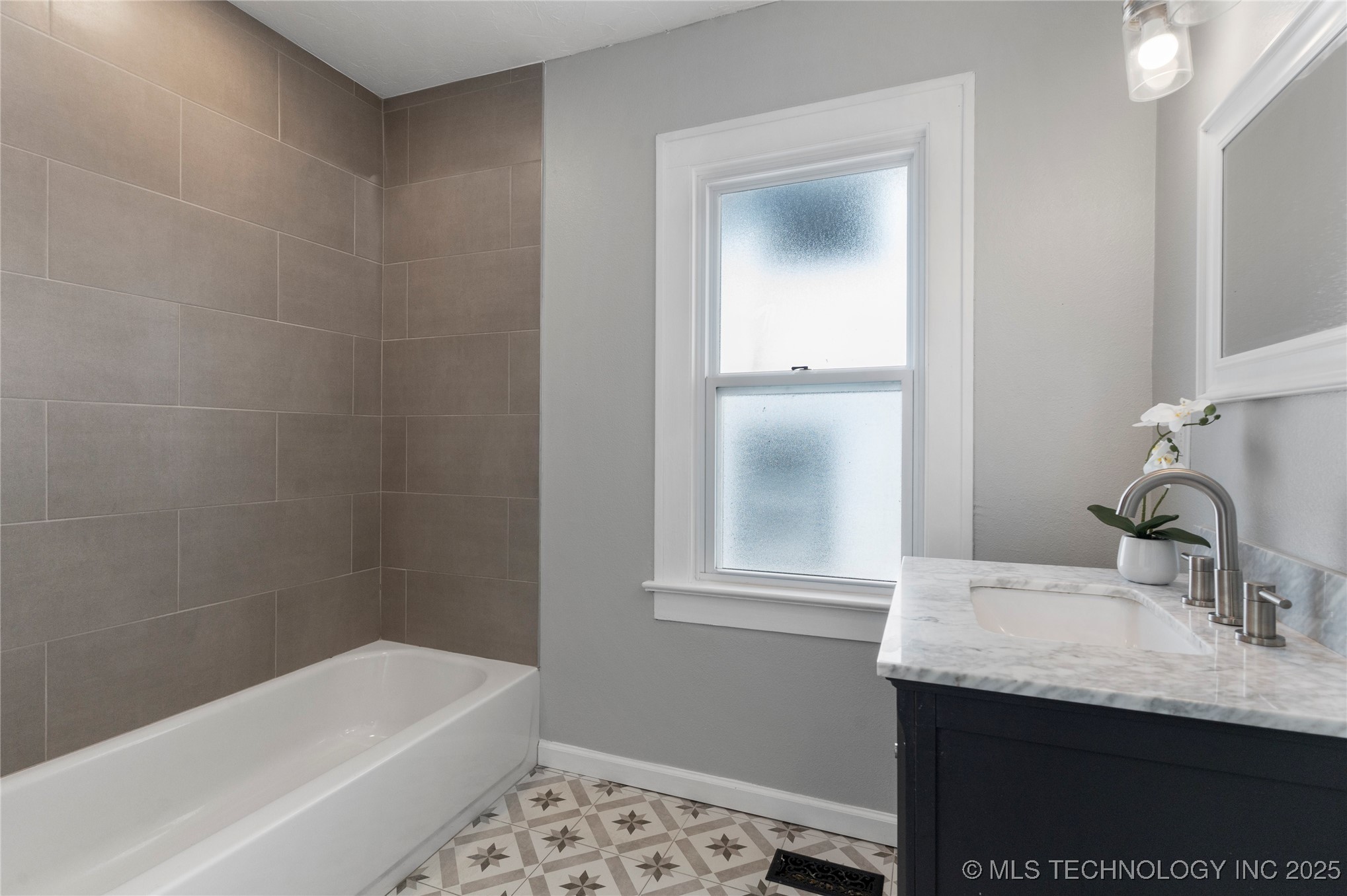 1815 W Cameron Street Property Photo 34