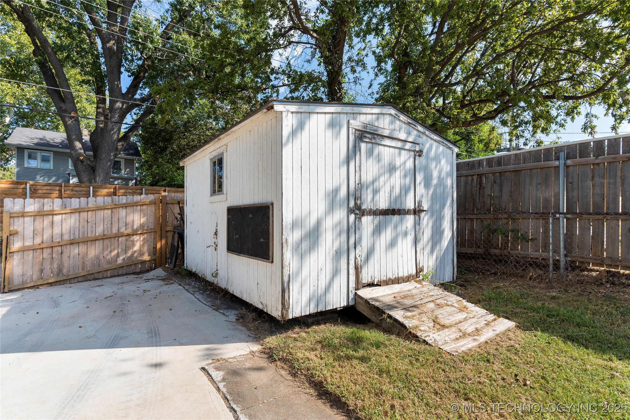 1815 W Cameron Street Property Photo 42