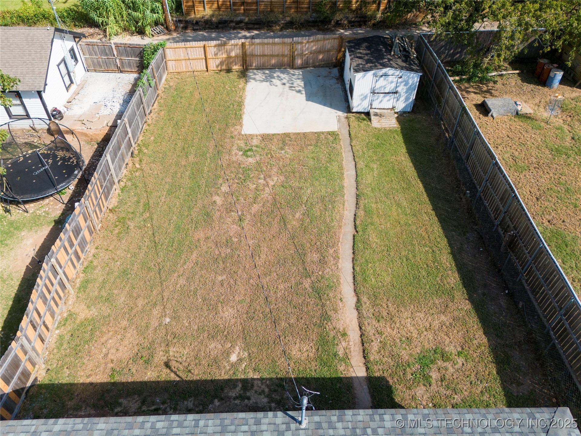 1815 W Cameron Street Property Photo 44