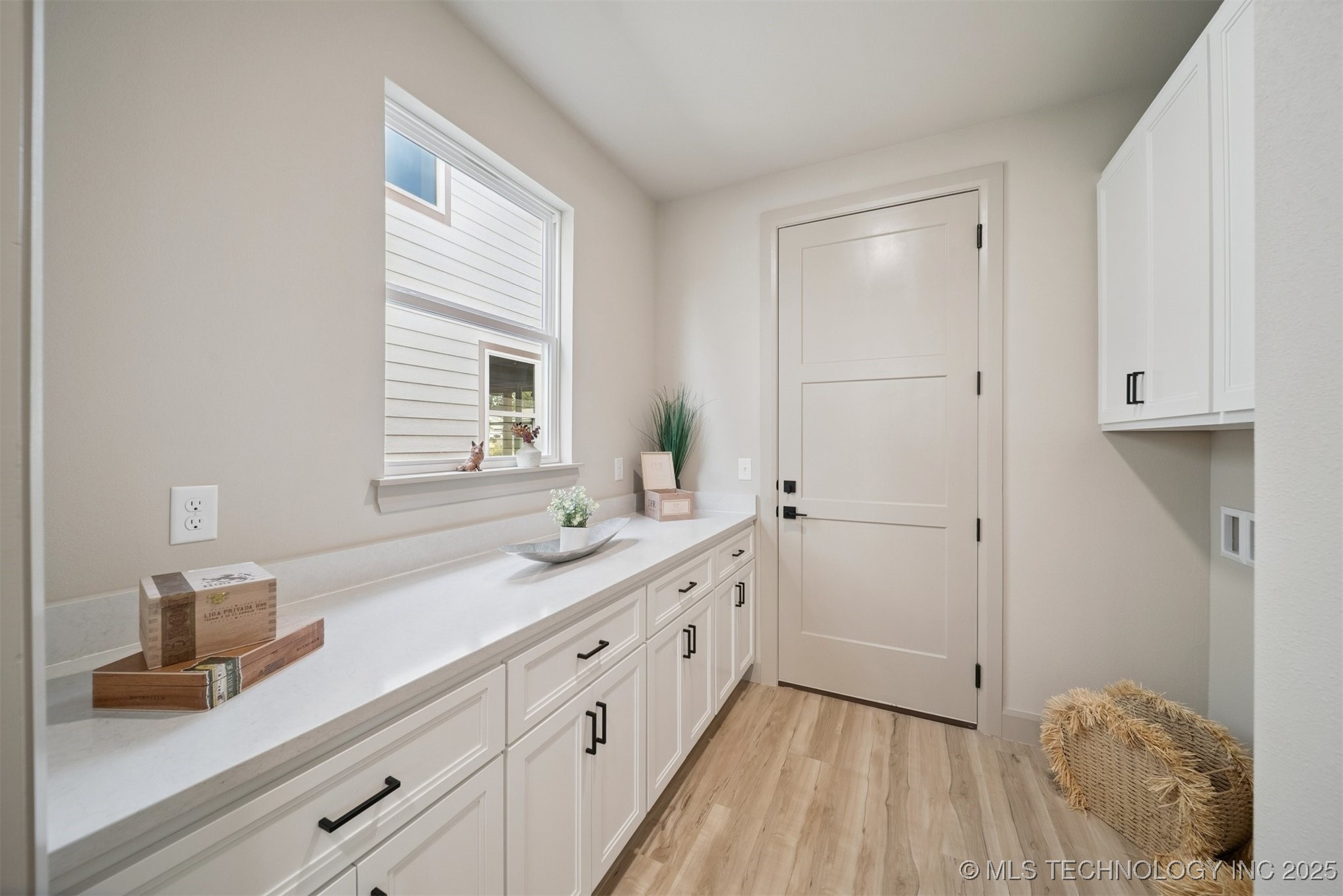 1833 N Troost Avenue Property Photo 17