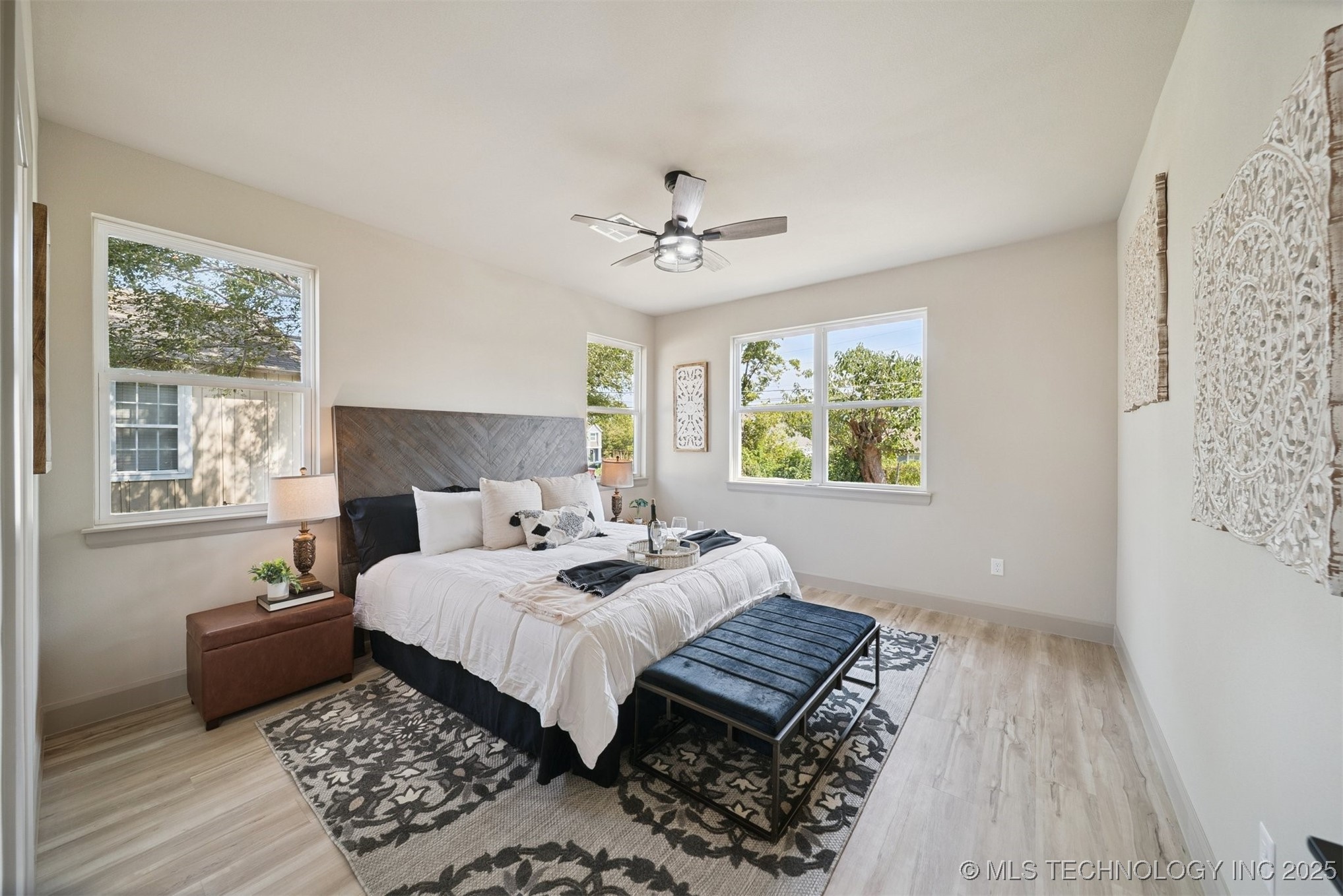 1833 N Troost Avenue Property Photo 22