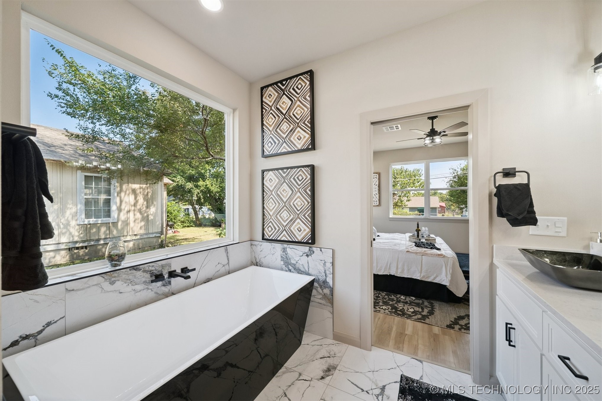 1833 N Troost Avenue Property Photo 25