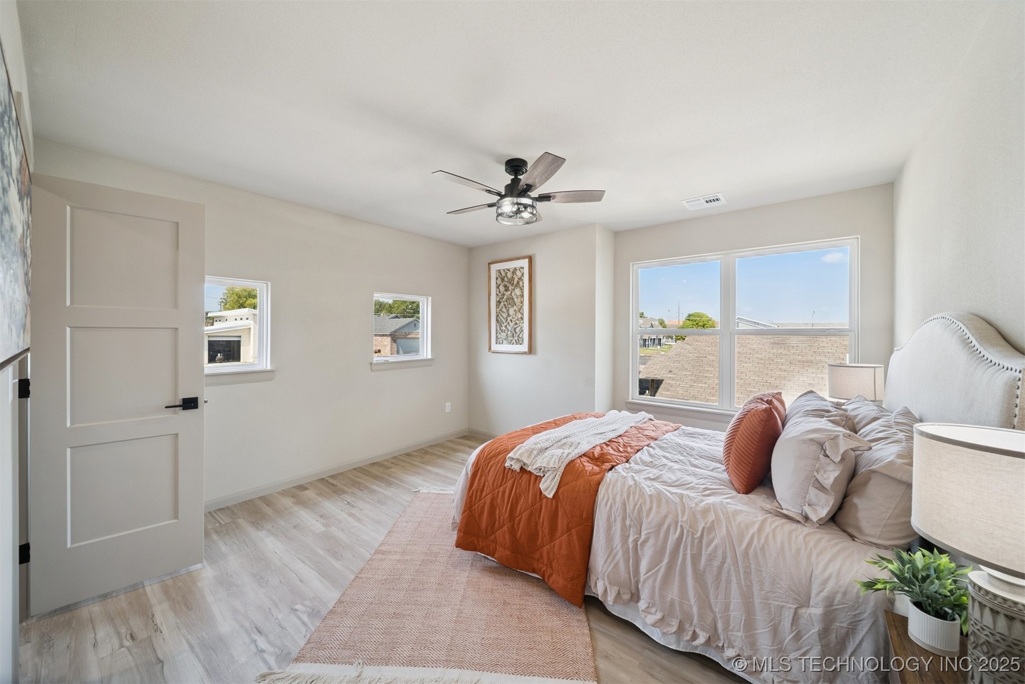 1833 N Troost Avenue Property Photo 35