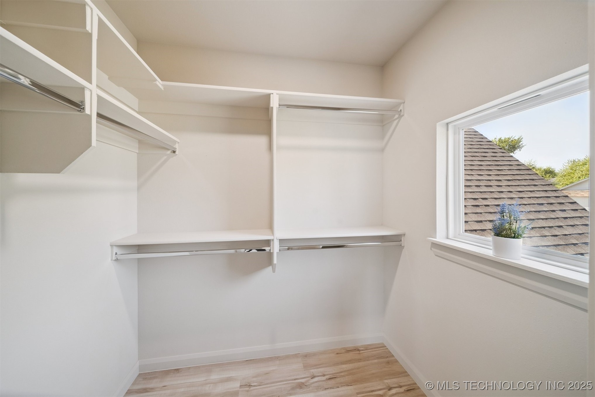 1833 N Troost Avenue Property Photo 36