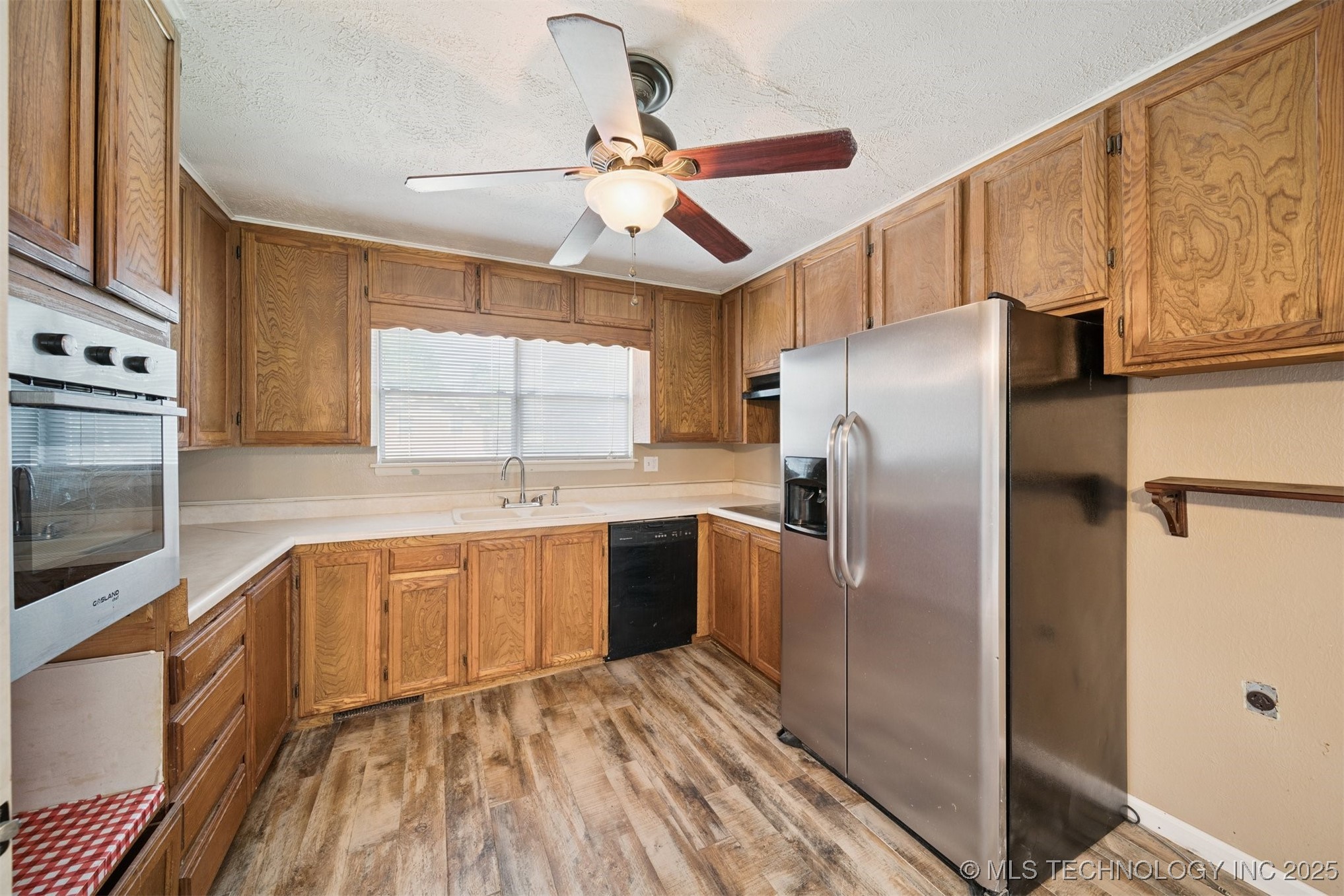 2815 Monta Place Property Photo 9