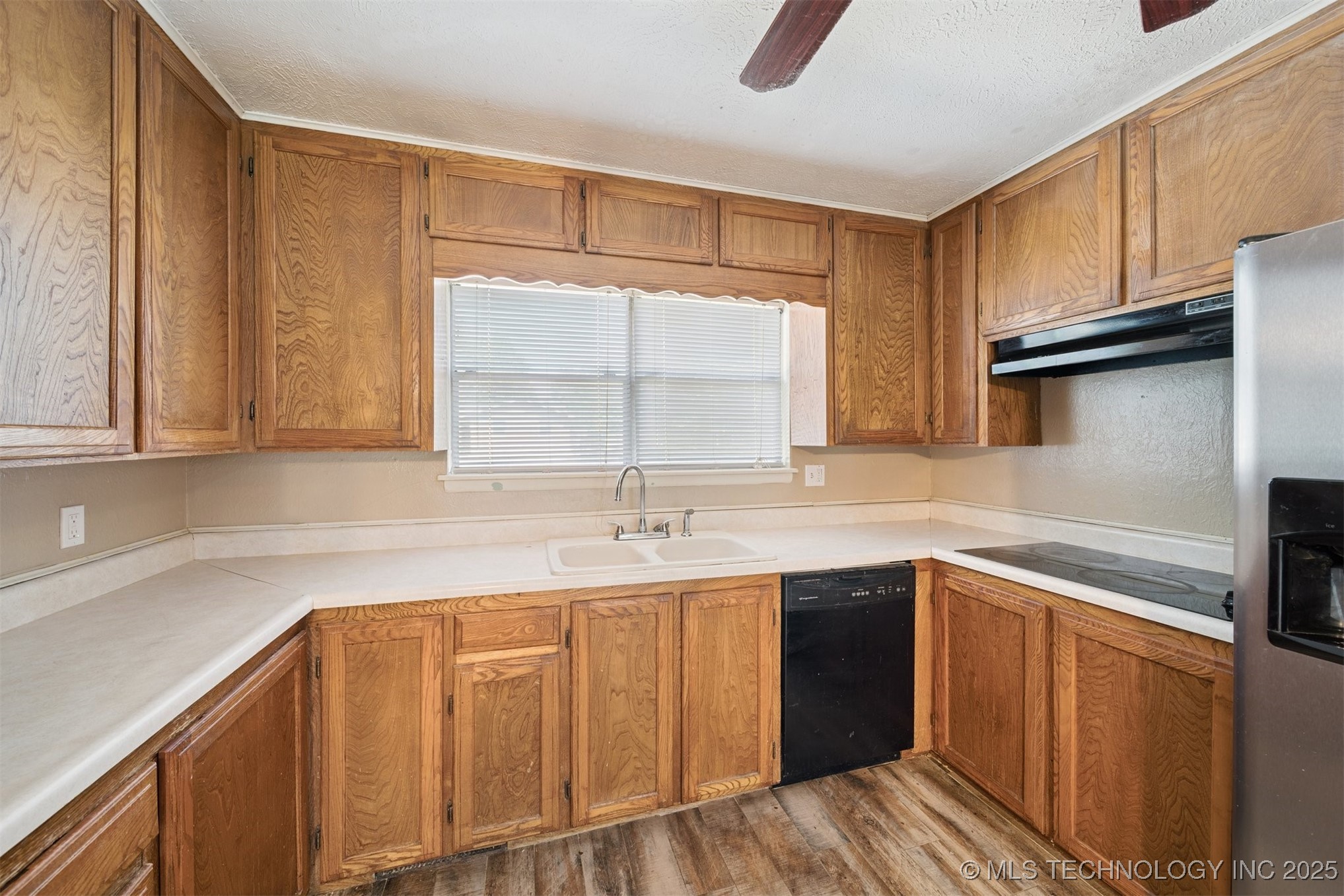 2815 Monta Place Property Photo 11