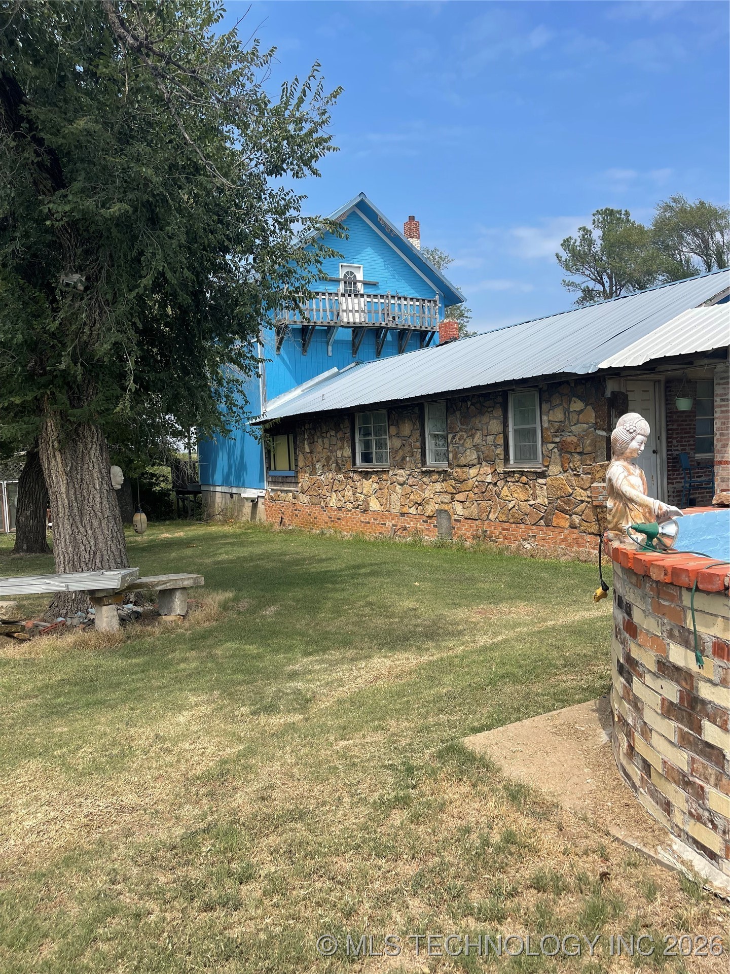 3714 E Eseco Property Photo 3