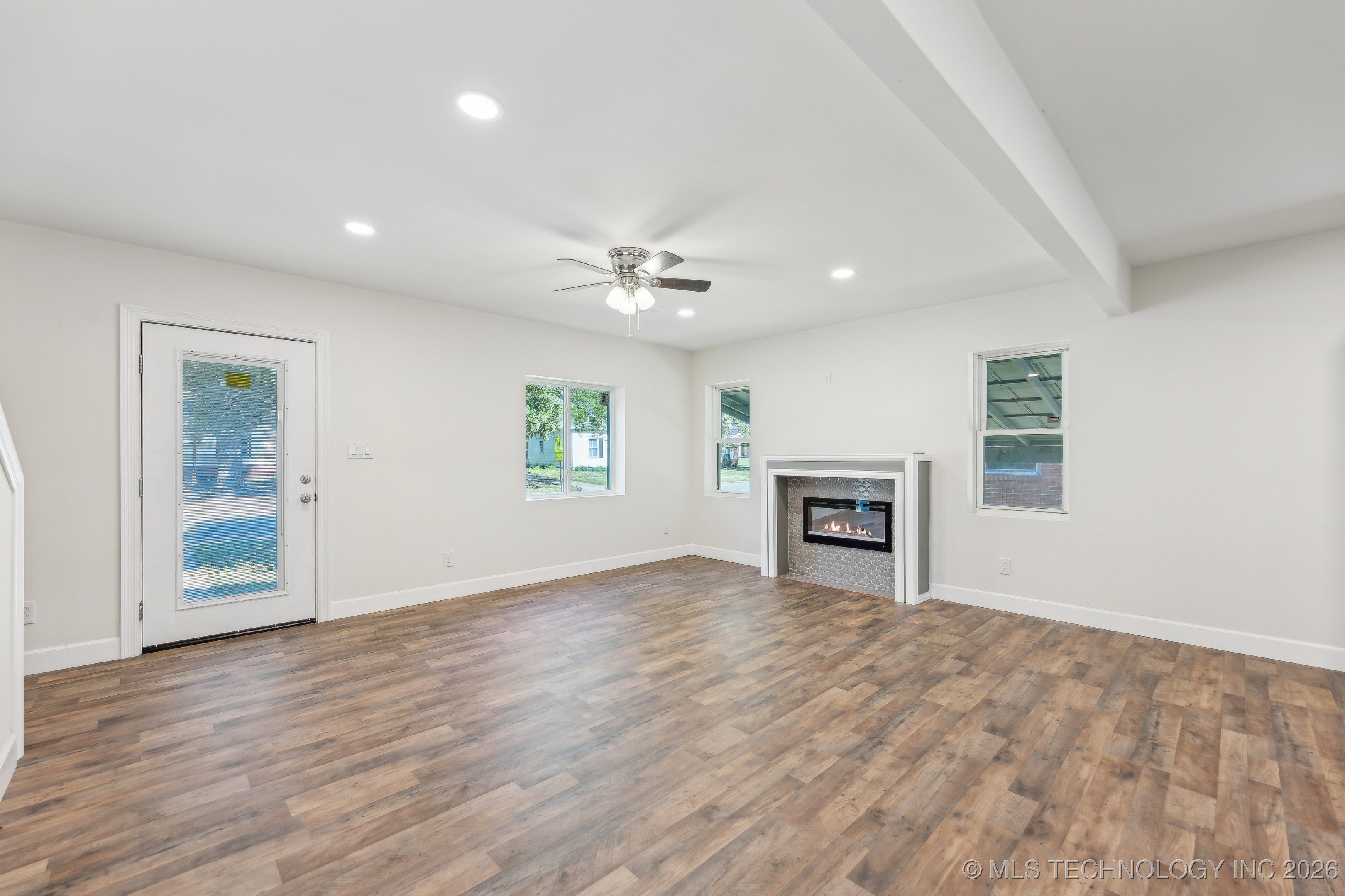 1006 N K Street Property Photo 6