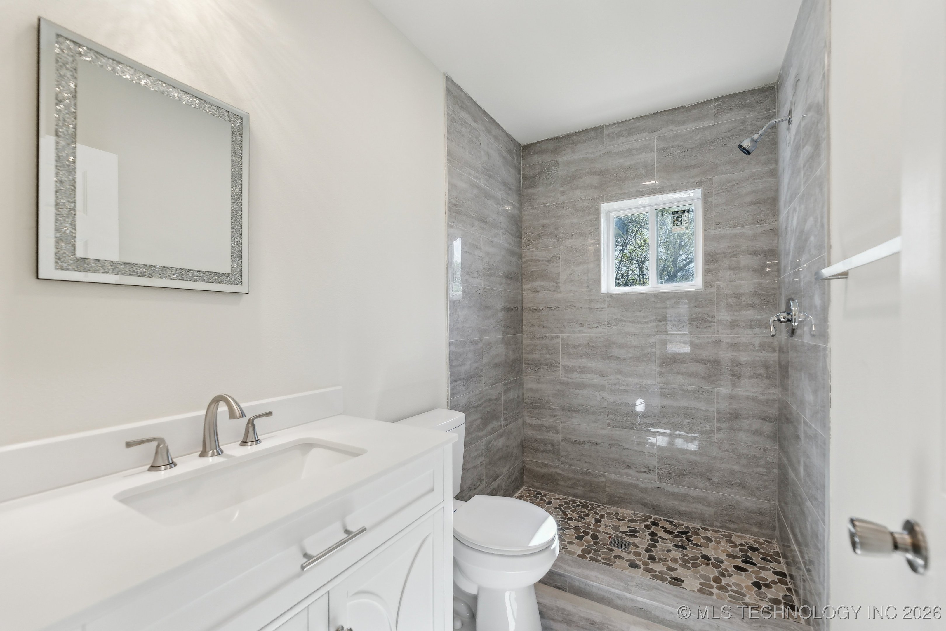 1006 N K Street Property Photo 12