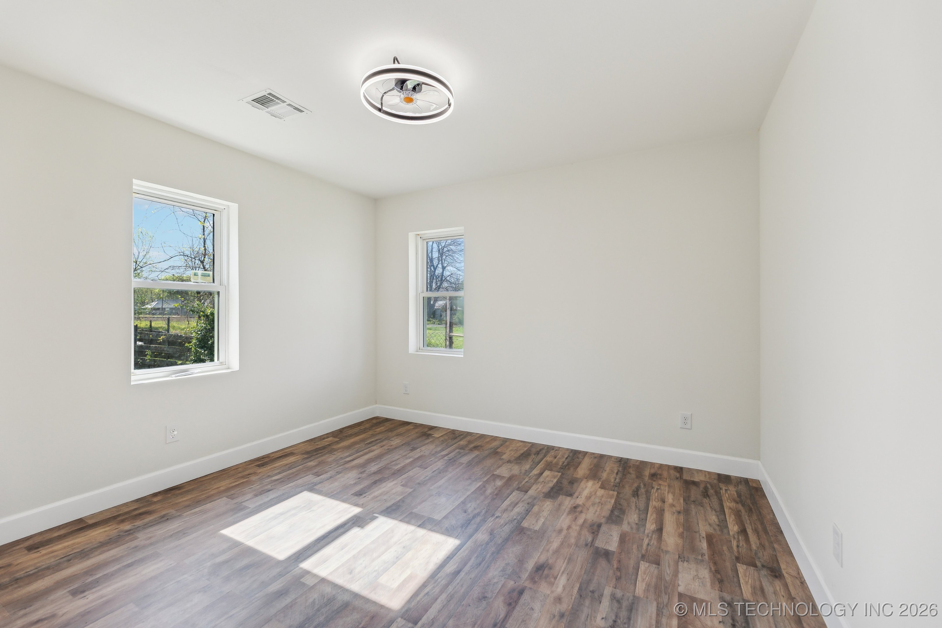 1006 N K Street Property Photo 13