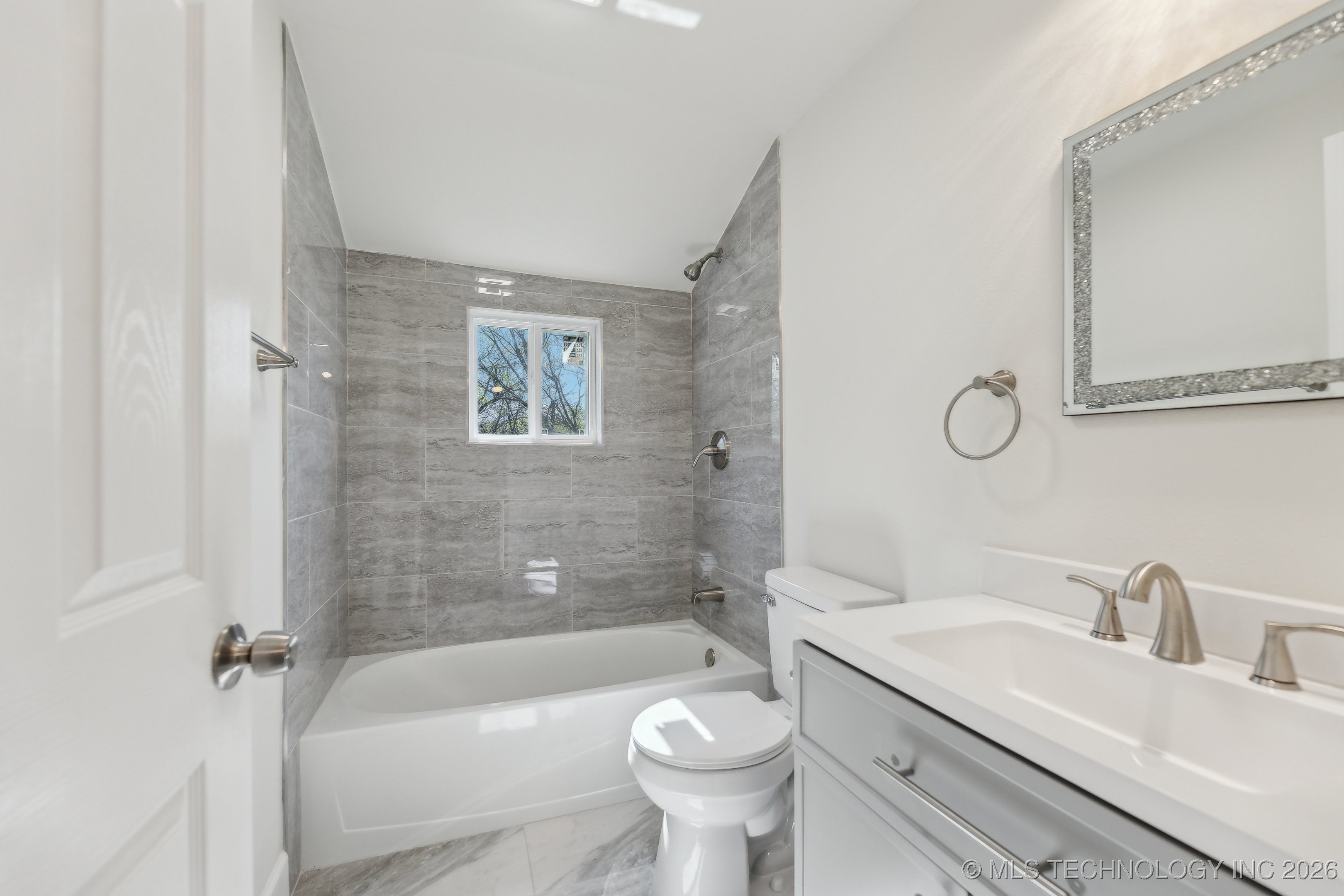 1006 N K Street Property Photo 18