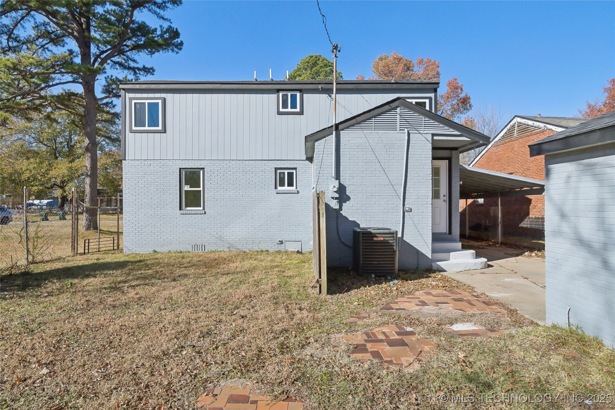 1006 N K Street Property Photo 24