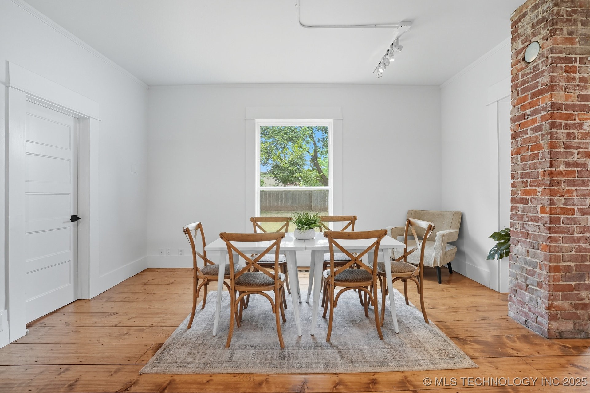 924 S Main Street Property Photo 31