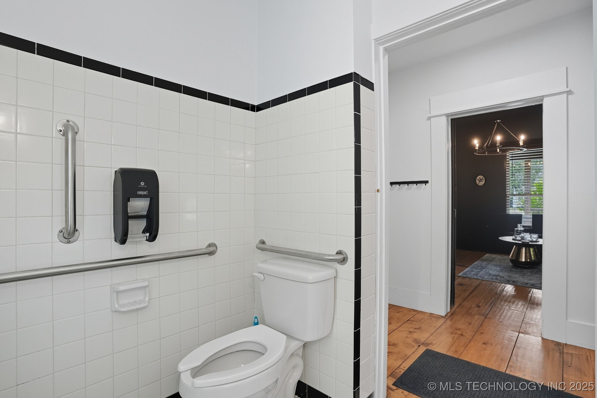 924 S Main Street Property Photo 46