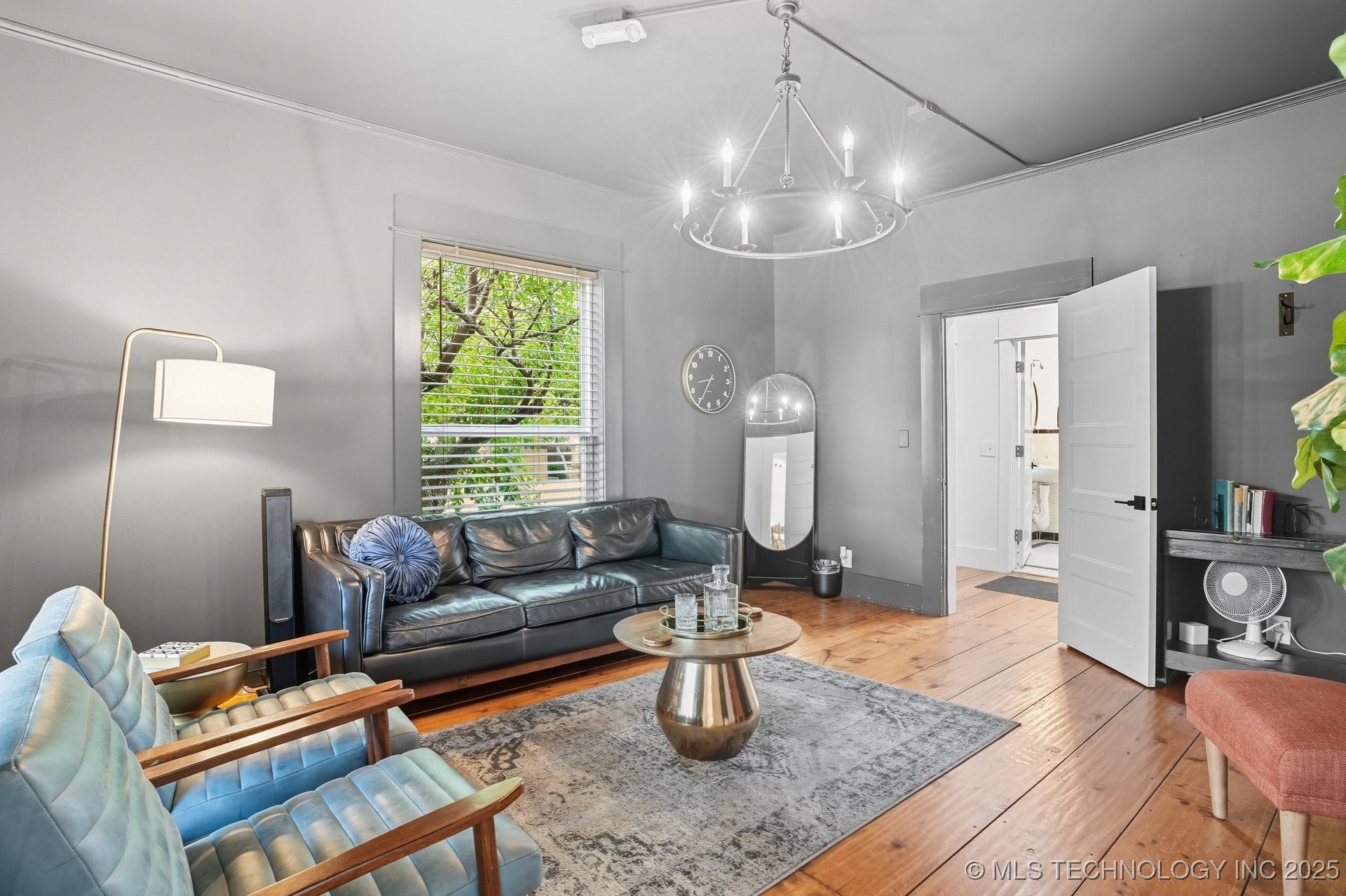 924 S Main Street Property Photo 50