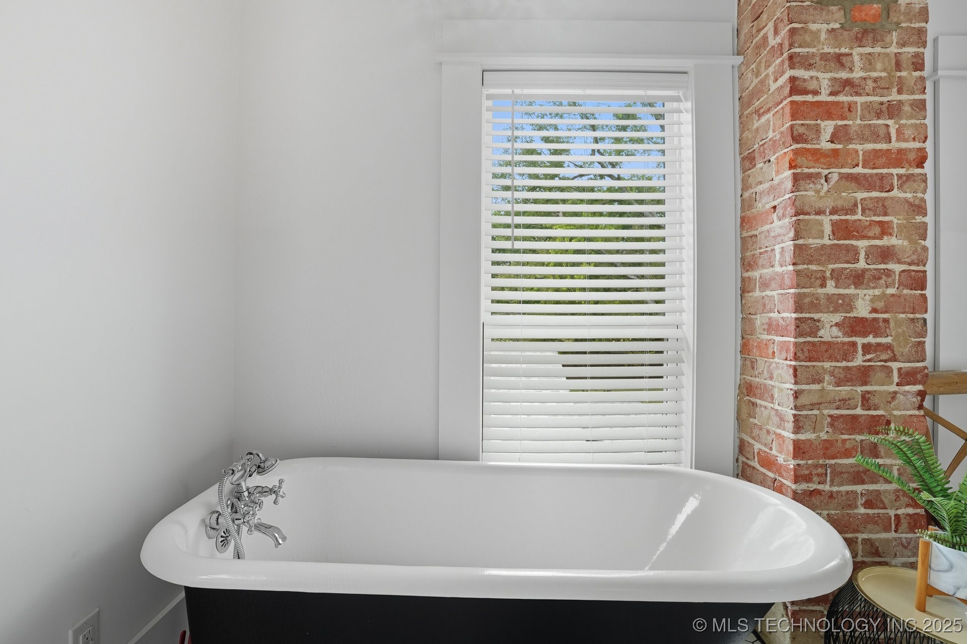 924 S Main Street Property Photo 54