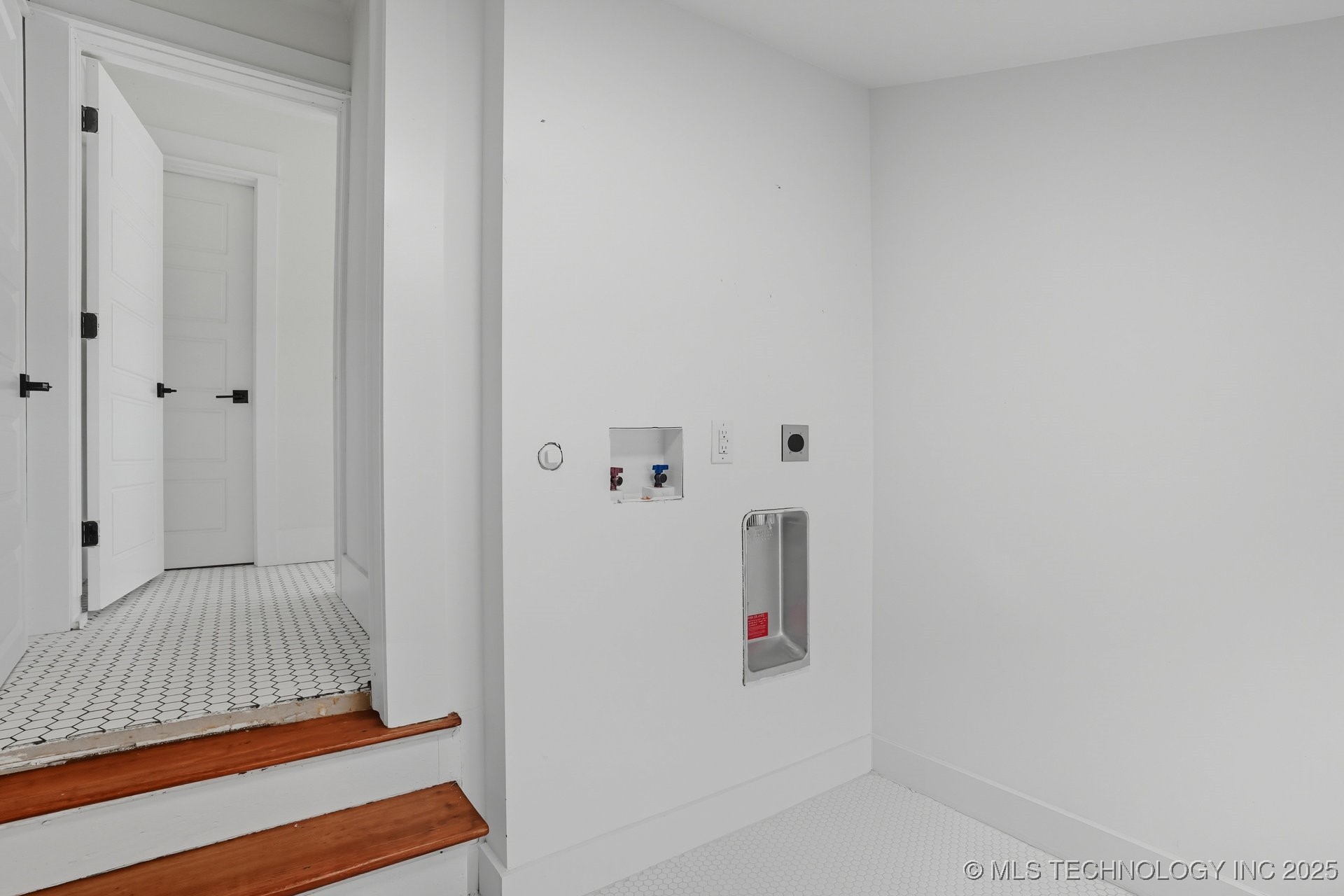 924 S Main Street Property Photo 58