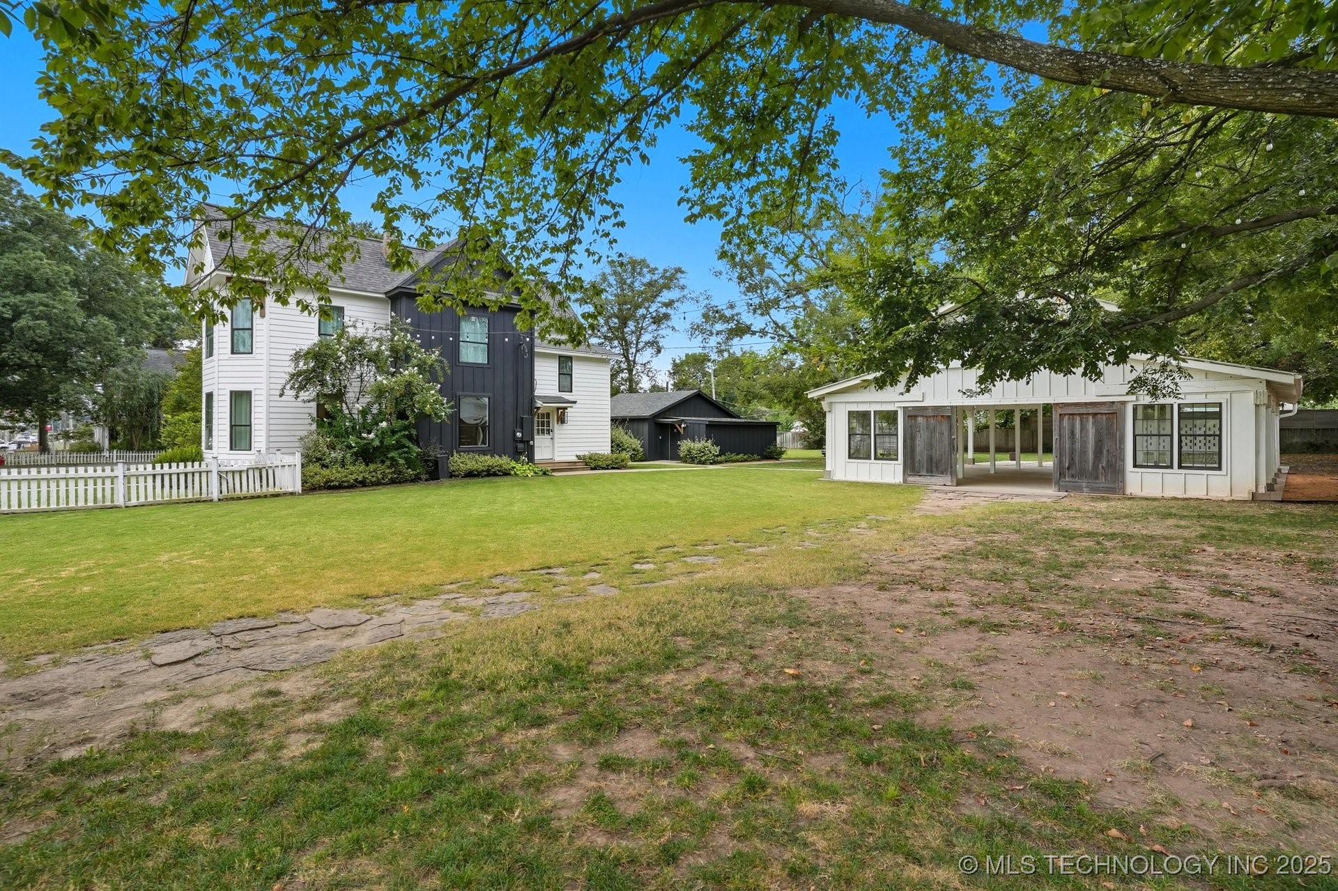 924 S Main Street Property Photo 76