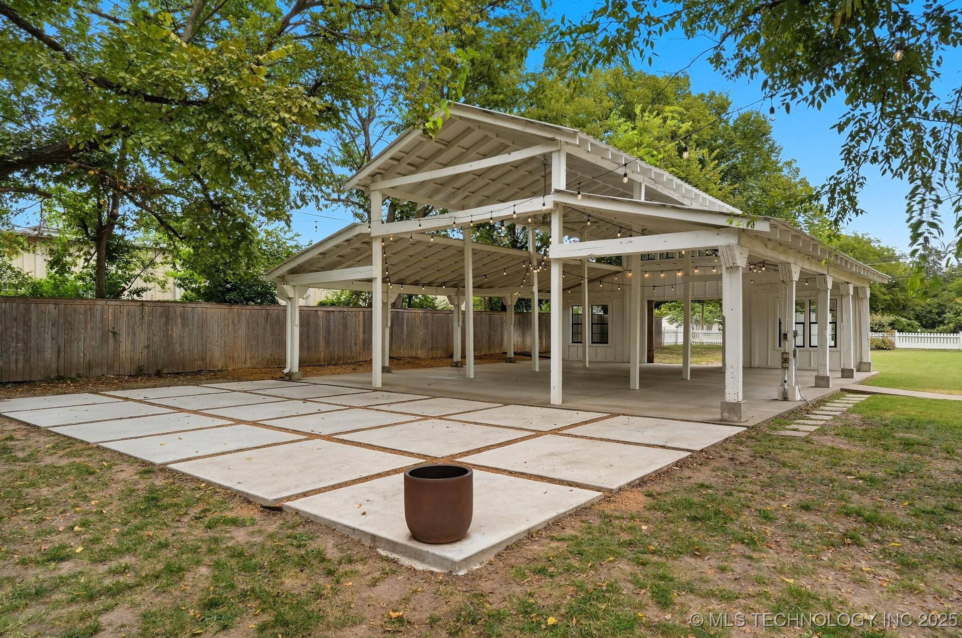 924 S Main Street Property Photo 89