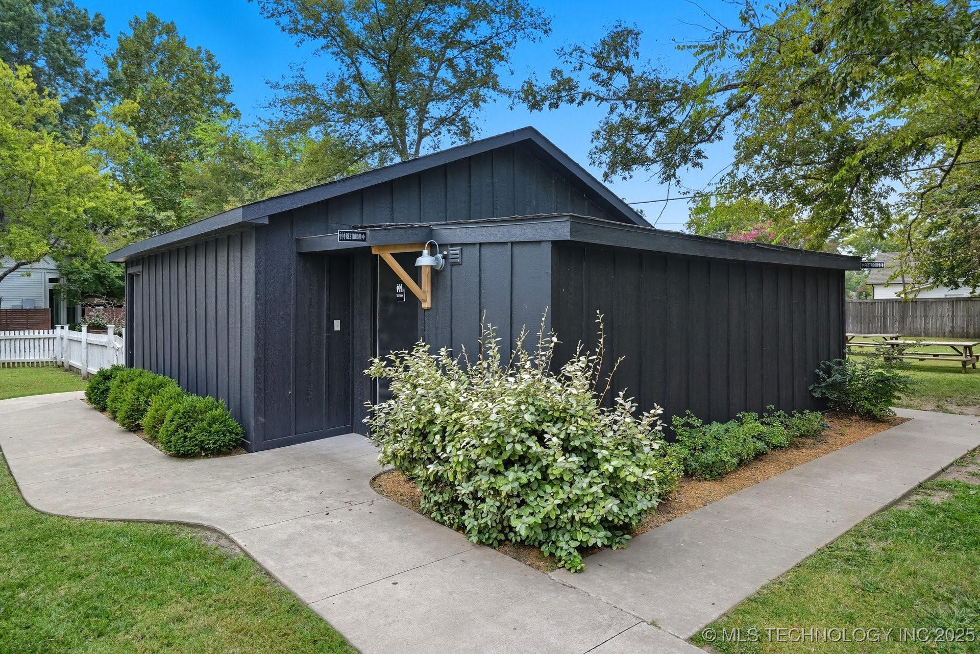 924 S Main Street Property Photo 94