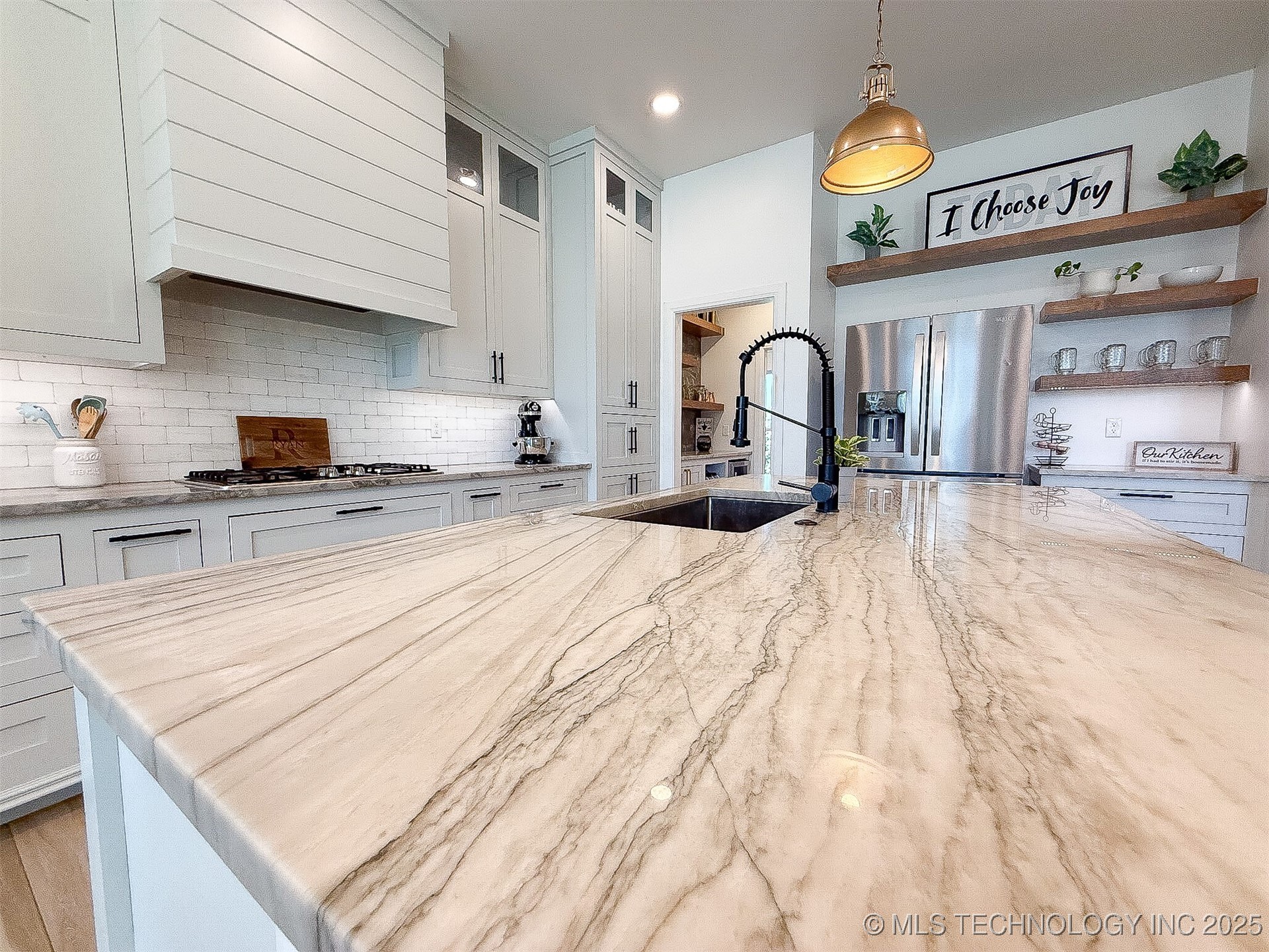 1429 Cedar Ridge Property Photo 9