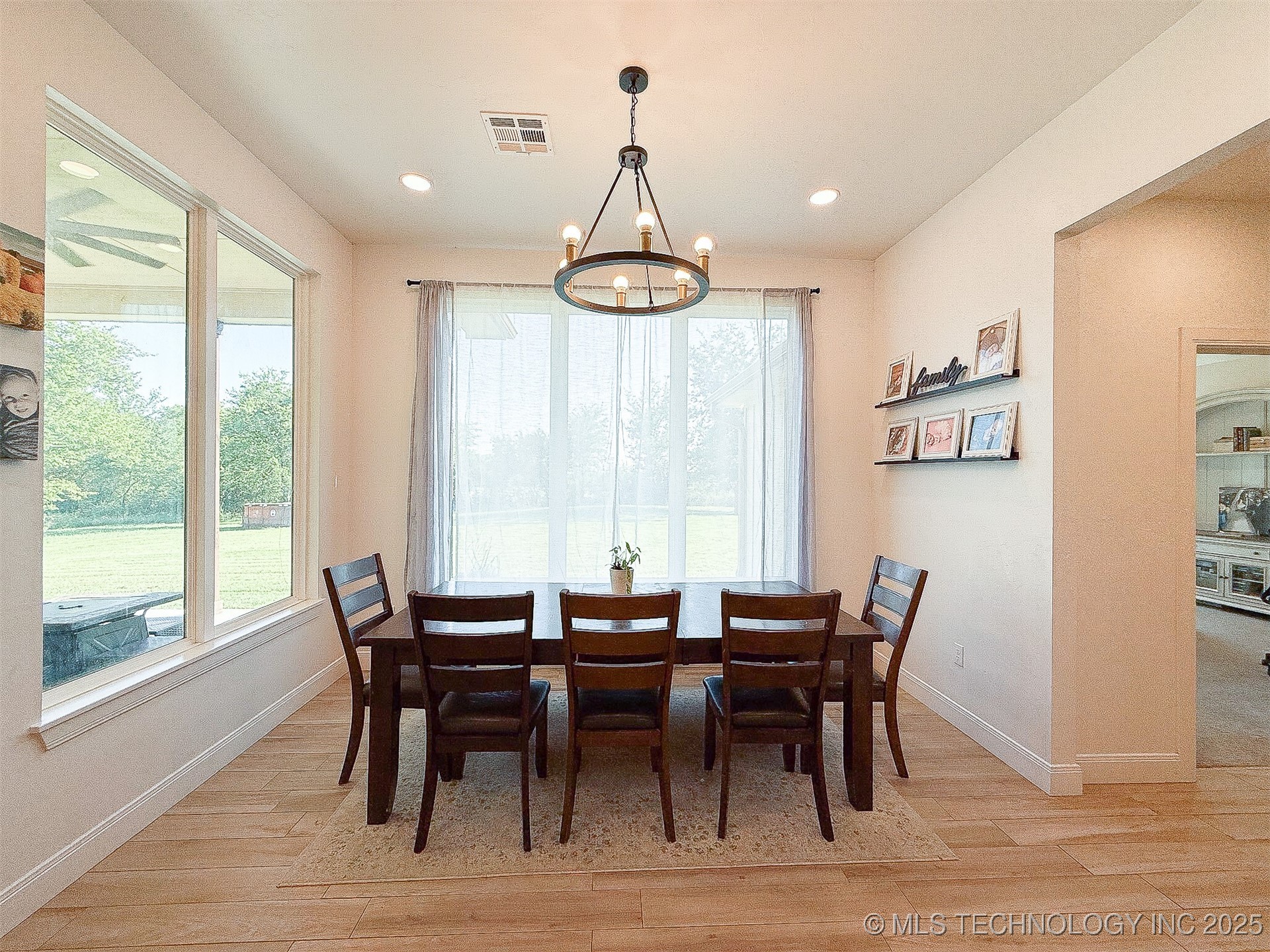 1429 Cedar Ridge Property Photo 12