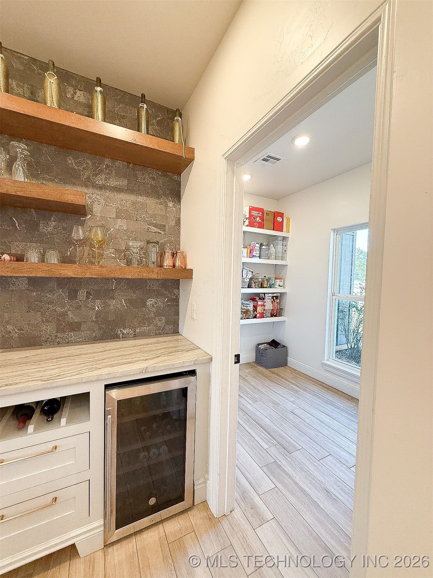 1429 Cedar Ridge Property Photo 15