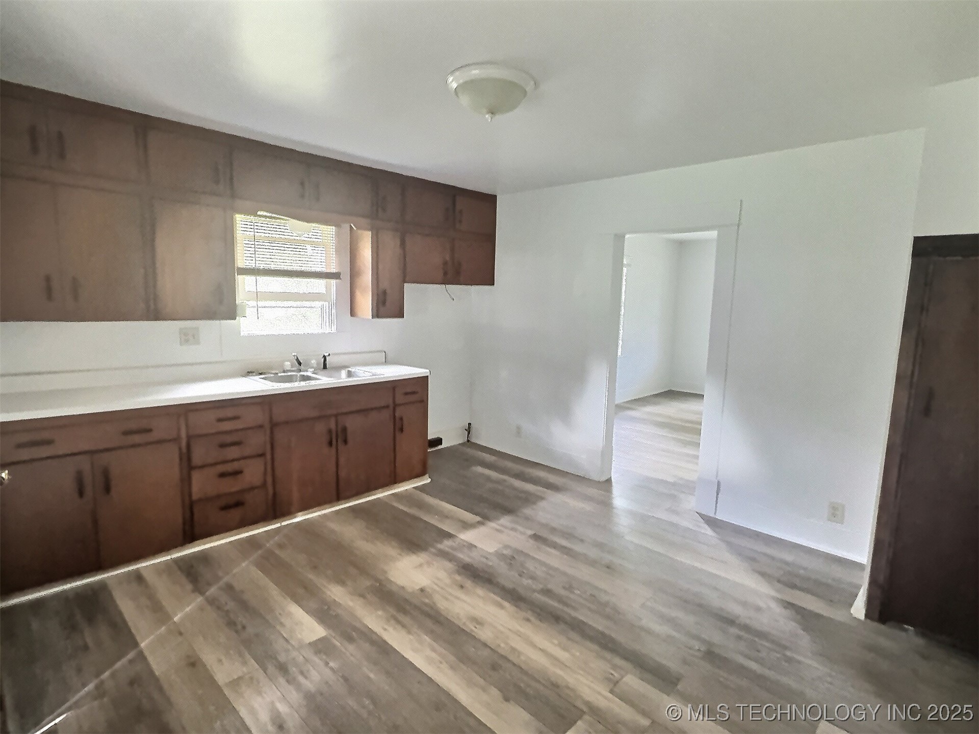 724 S Haynie Street Property Photo 7