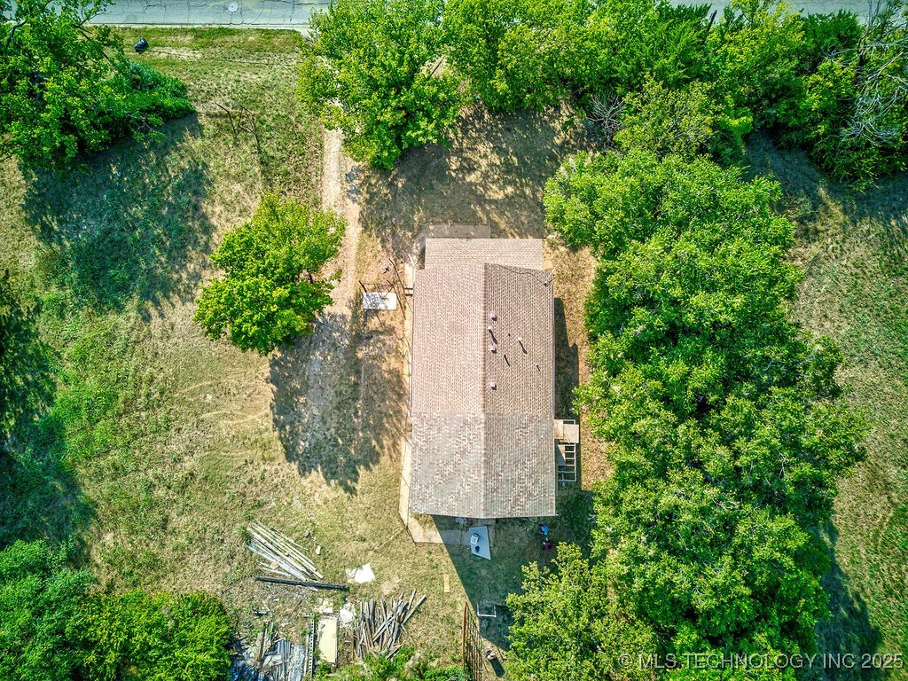 5635 N Peoria Street Property Photo 5